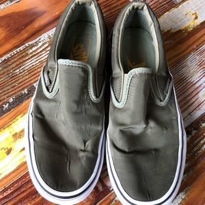 Vans slip on tennis shoes